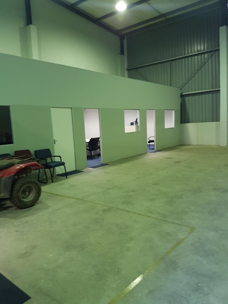 Warehouse for rent in Riverhorse Valley, Durban, KwaZulu Natal, 379 m²