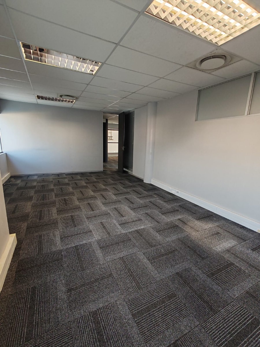Office for rent in Umhlanga, KwaZulu Natal, 238 m²