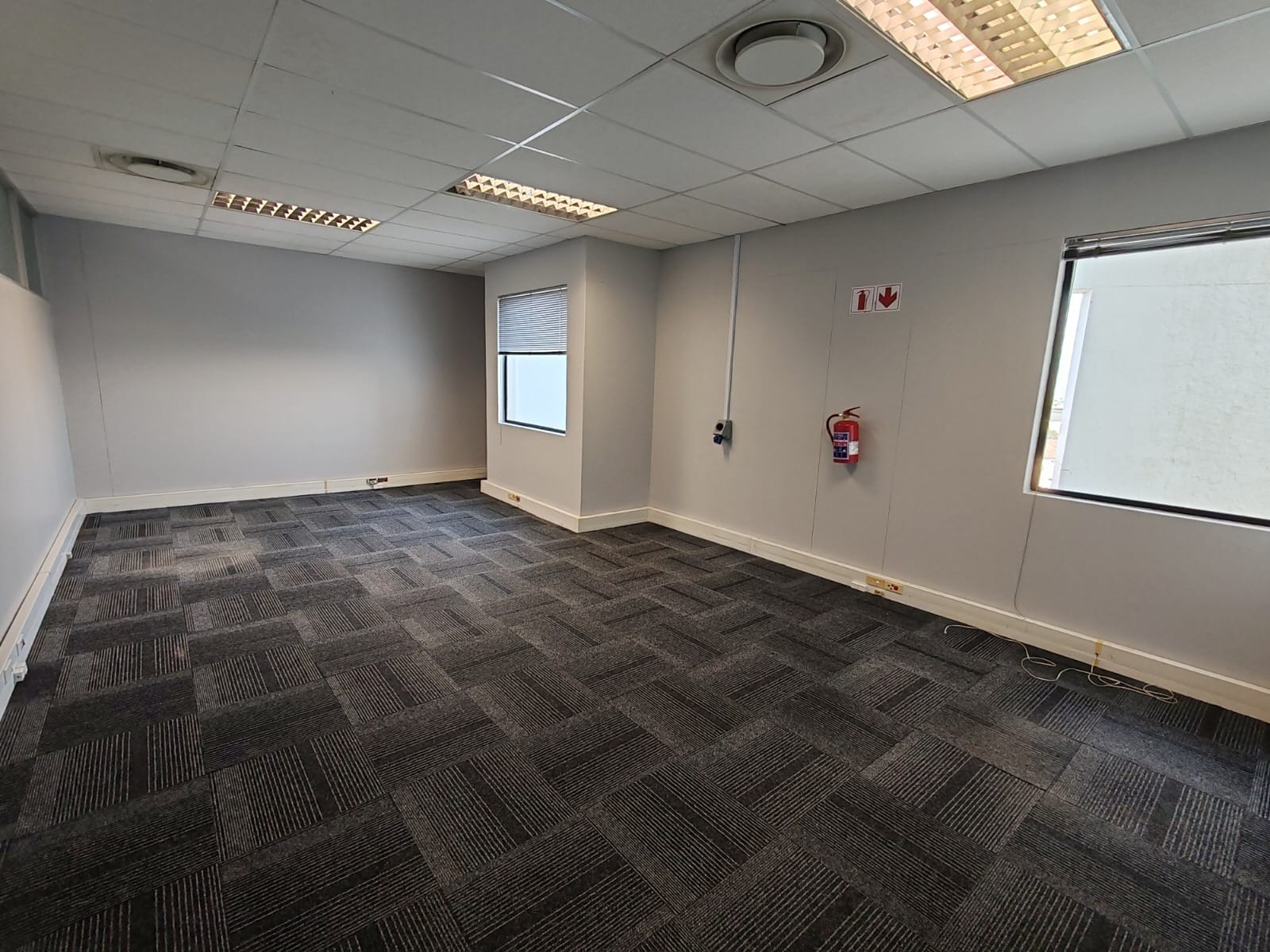 Office for rent in Umhlanga, KwaZulu Natal, 238 m²