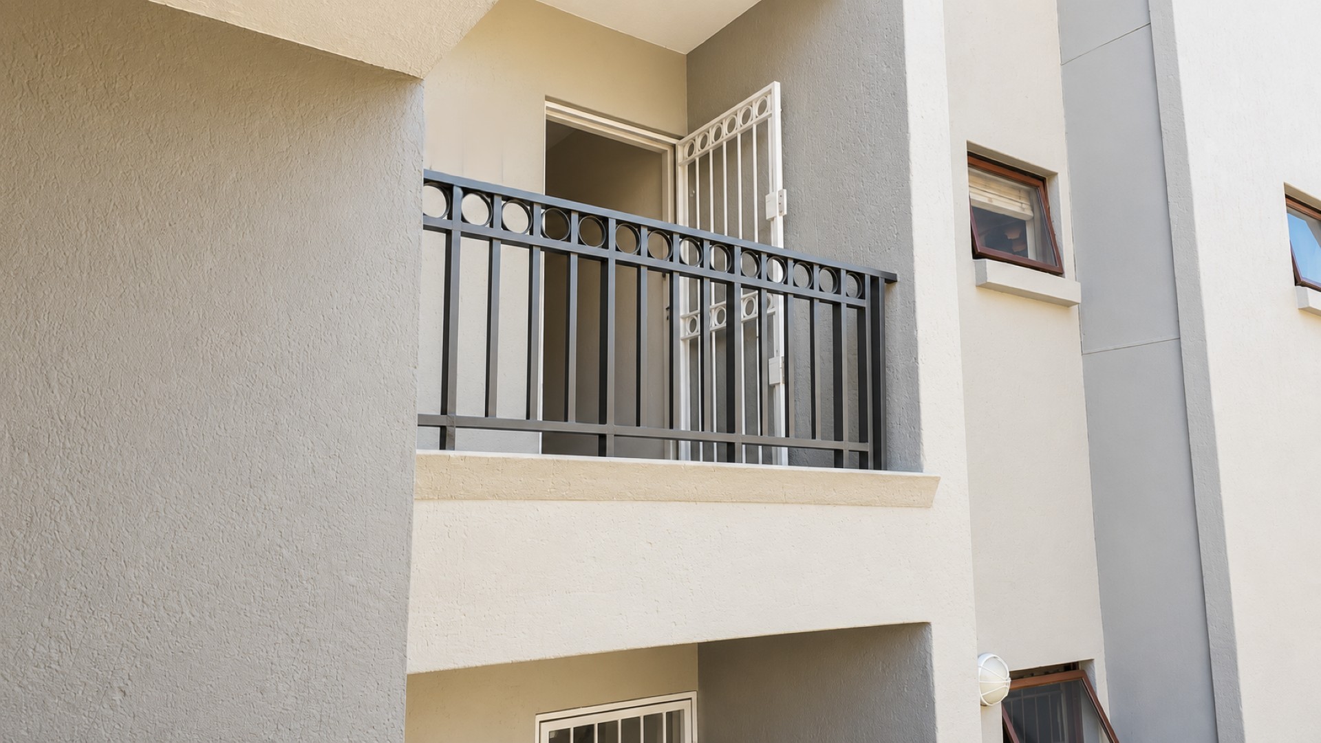 Apartment for sale in Strathavon, Sandton, 117 m²