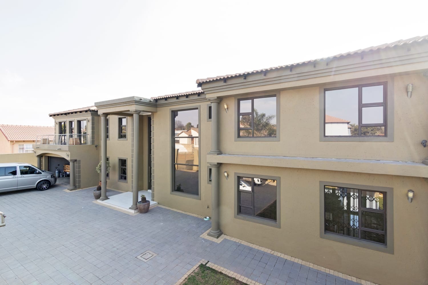 House for sale in Birch Acres, Kempton Park, 508 m²