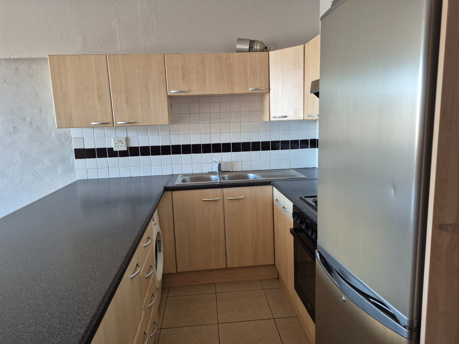 Apartment for sale in Humewood, Port Elizabeth, 38 m²