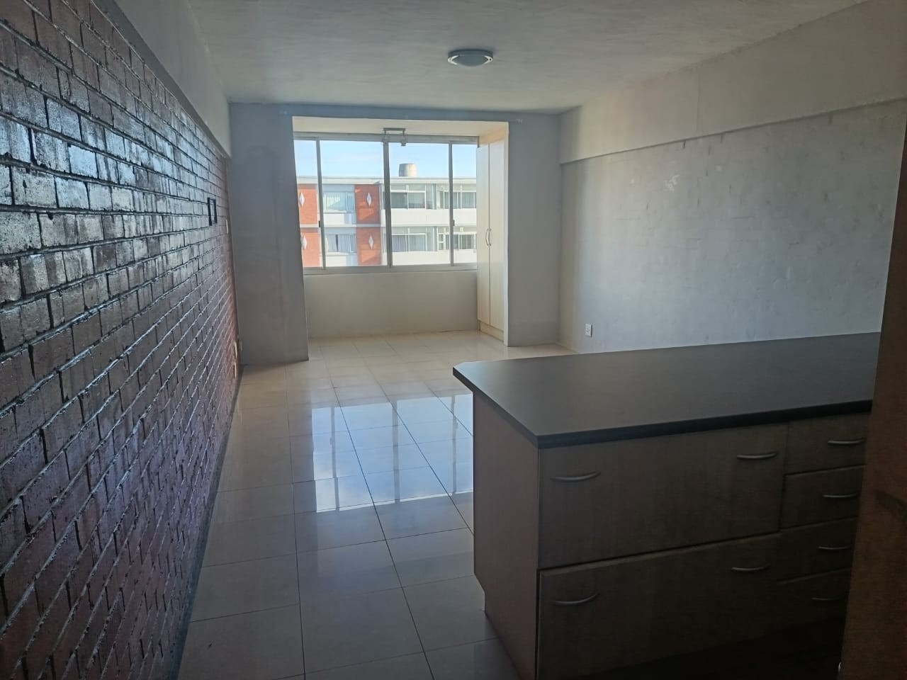 Apartment for sale in Humewood, Port Elizabeth, 38 m²