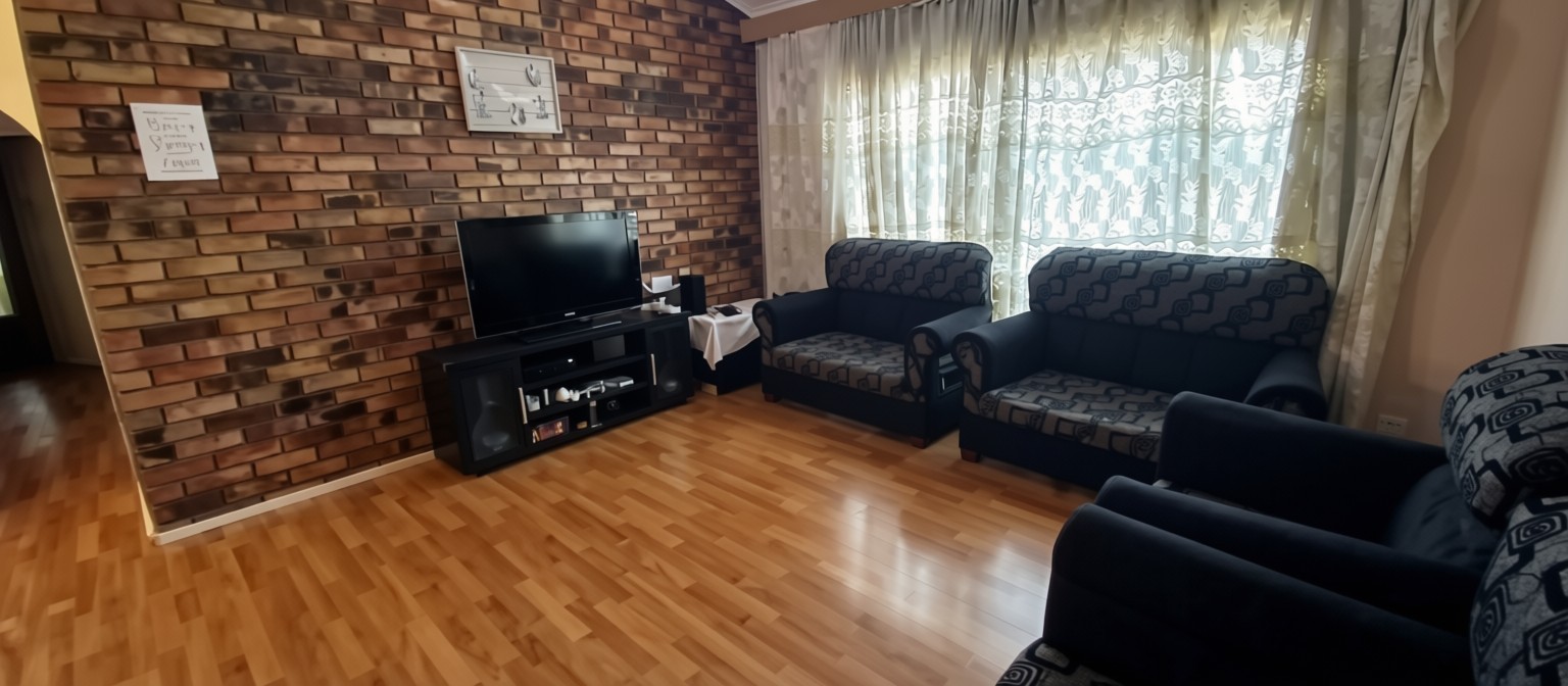 House for sale in Lenasia South, Johannesburg, 110 m²
