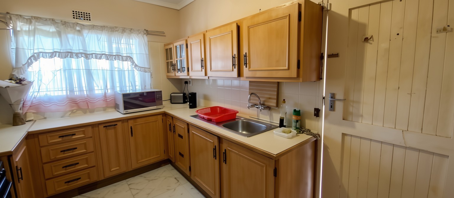 House for sale in Lenasia South, Johannesburg, 110 m²