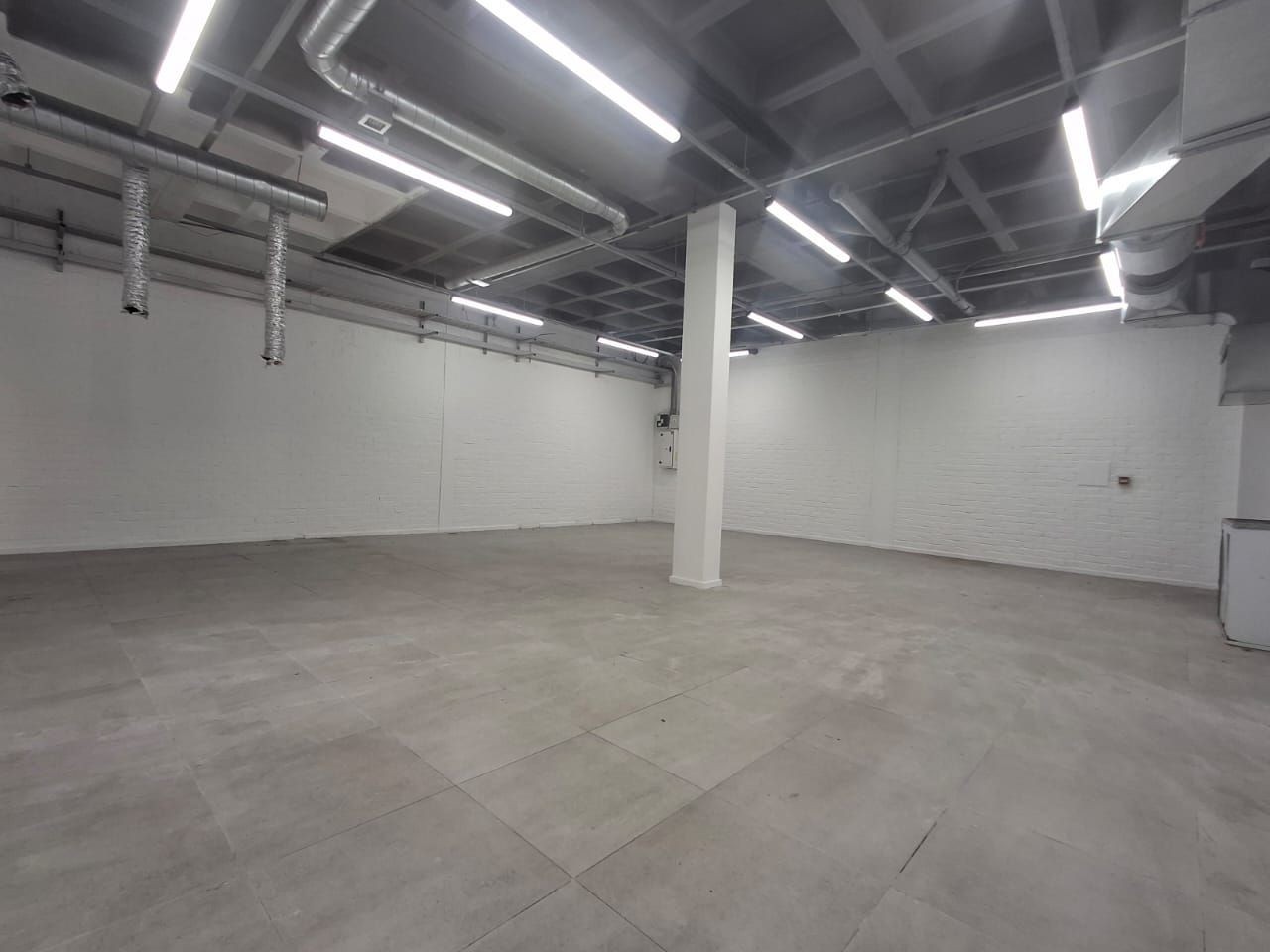 Commercial Property for rent in Century City, Milnerton, 455 m²