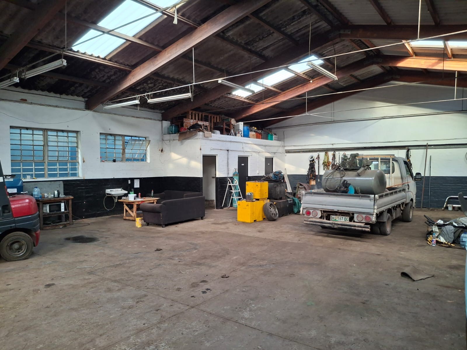 Warehouse for rent in North End, Port Elizabeth, 507 m²