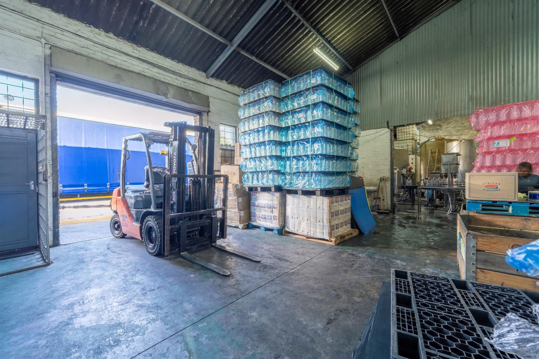 340m² Warehouse To Let in Dal Josafat, Paarl