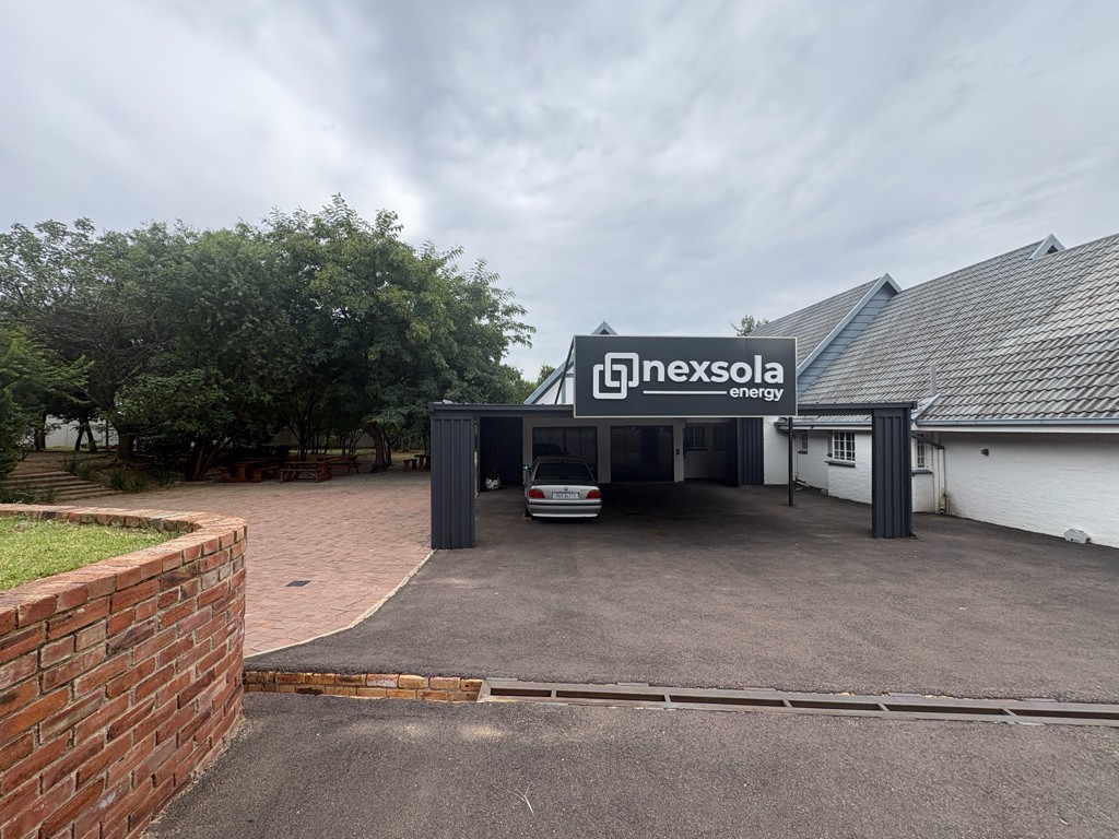 Small Holding for sale in Crowthorne AH, Midrand, 22934 m²