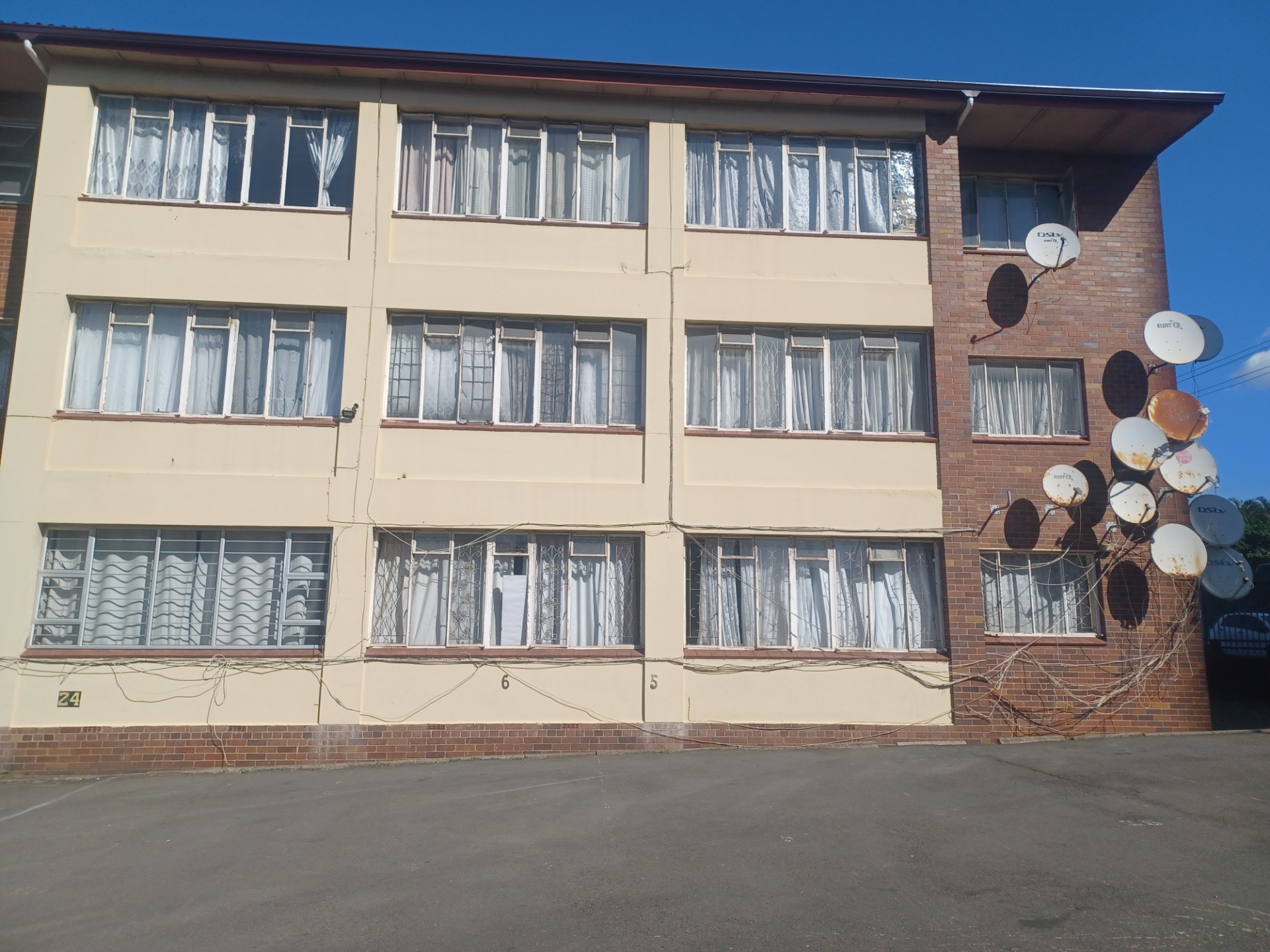 1 Bed, 1 bath flat for sale in durban 2