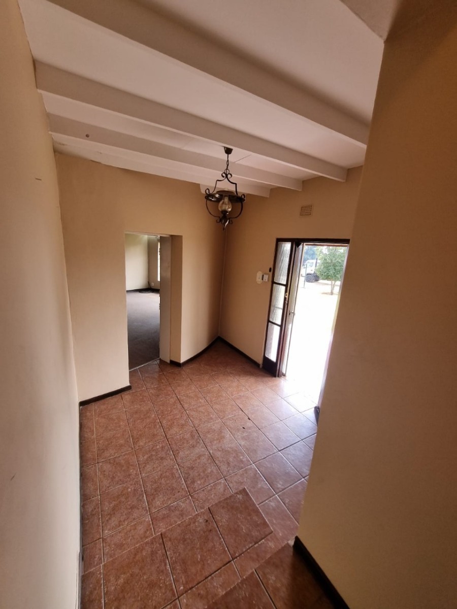 Country Charm Family Home  TO RENT 5