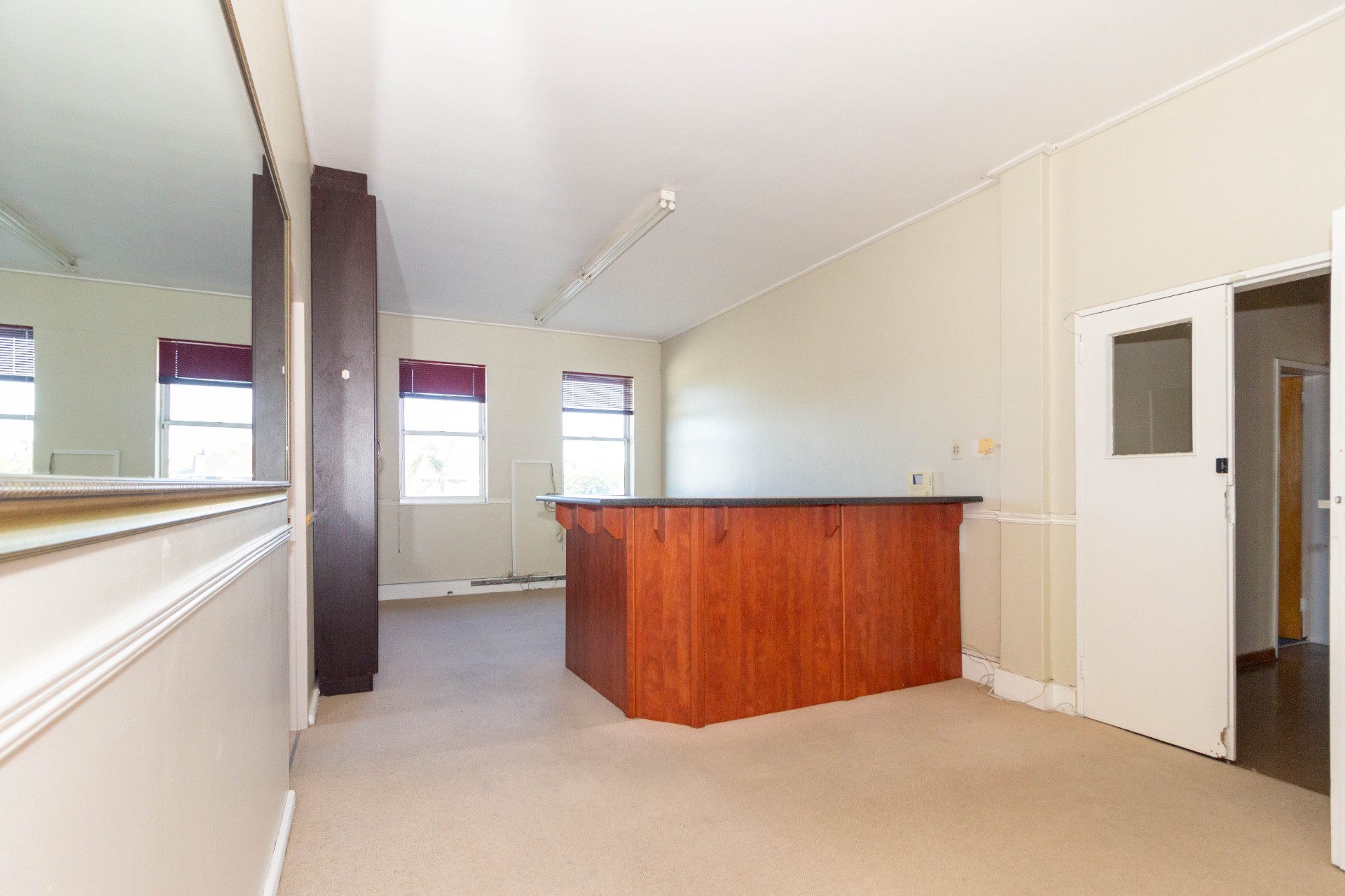 Spacious First Floor Office to Let in Summerstrand | 77 sqm 4