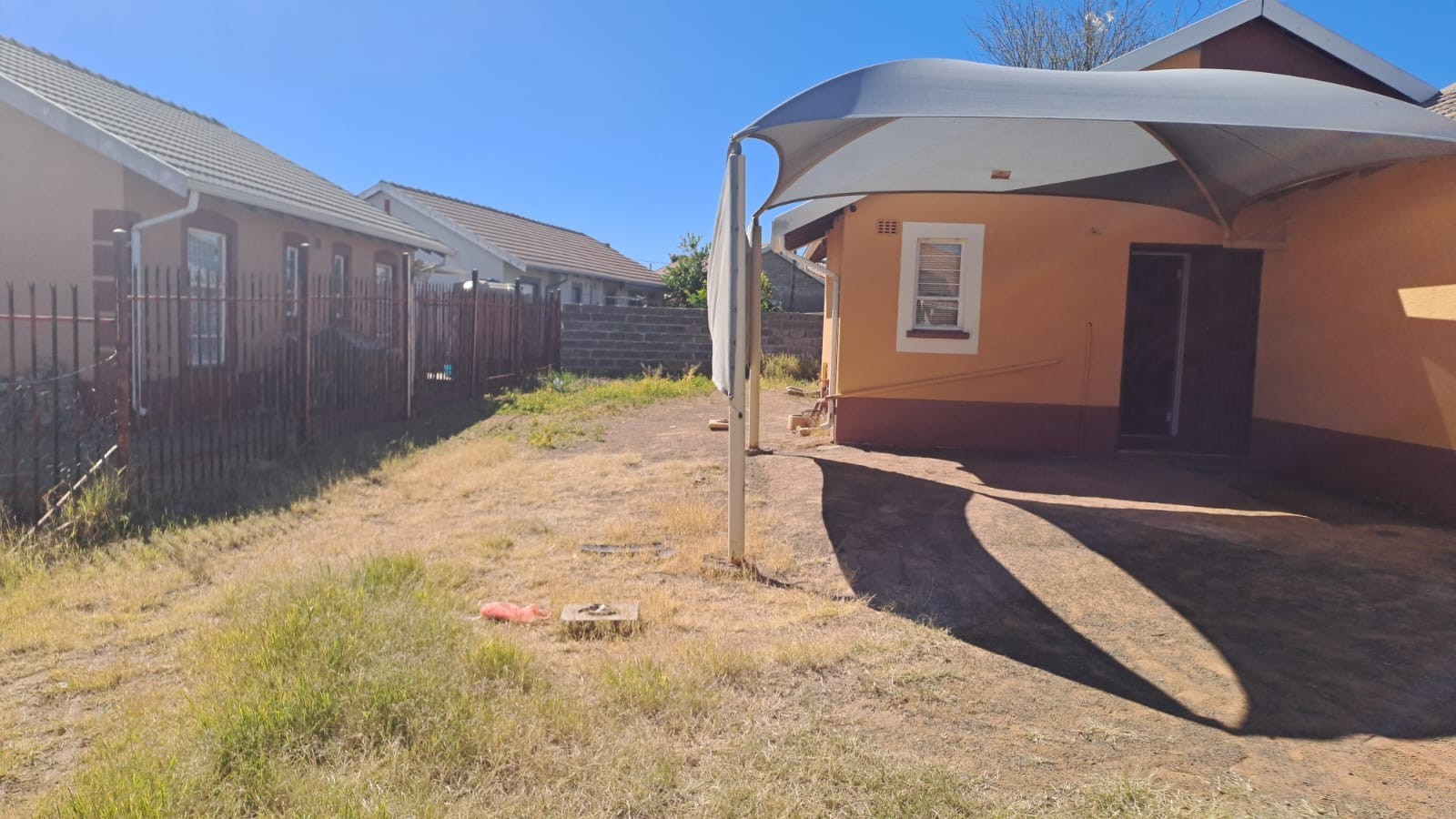 House for sale in Roodepan, Kimberley, 546 m²