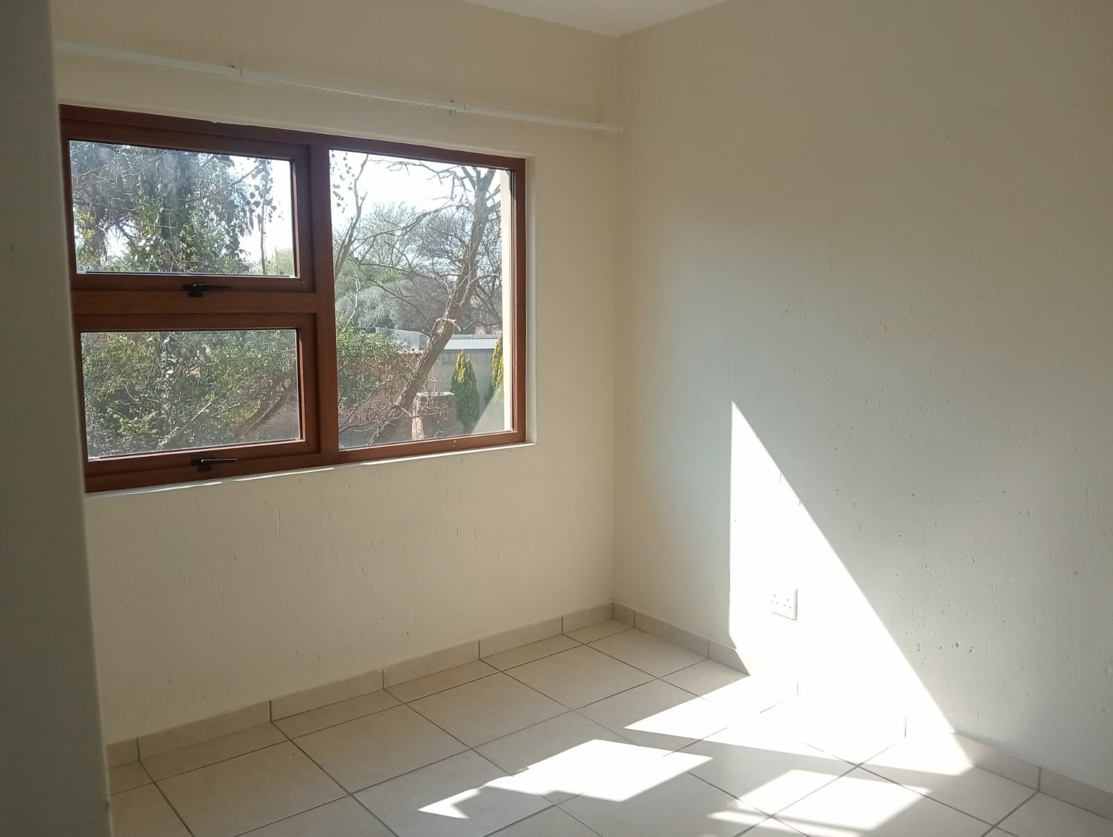 Apartment for rent in Cloverdene, Benoni, 54 m²