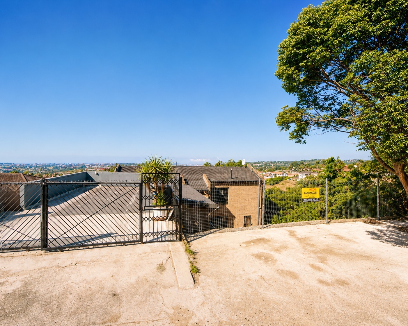 Spacious 2-Bedroom Reservoir Hills Outbuilding for Rent - R5,500 pm
