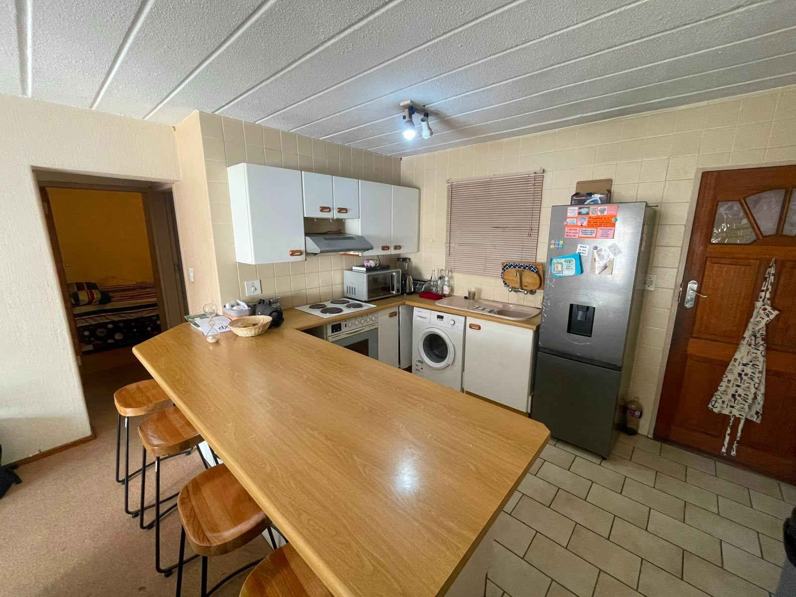 2 - bedroom,1- bathroom apartment in lovely secure complex.