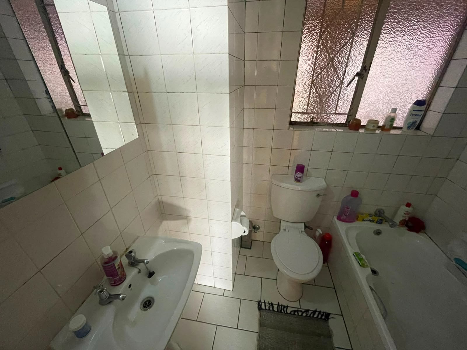 2 - bedroom,1- bathroom apartment in lovely secure complex.