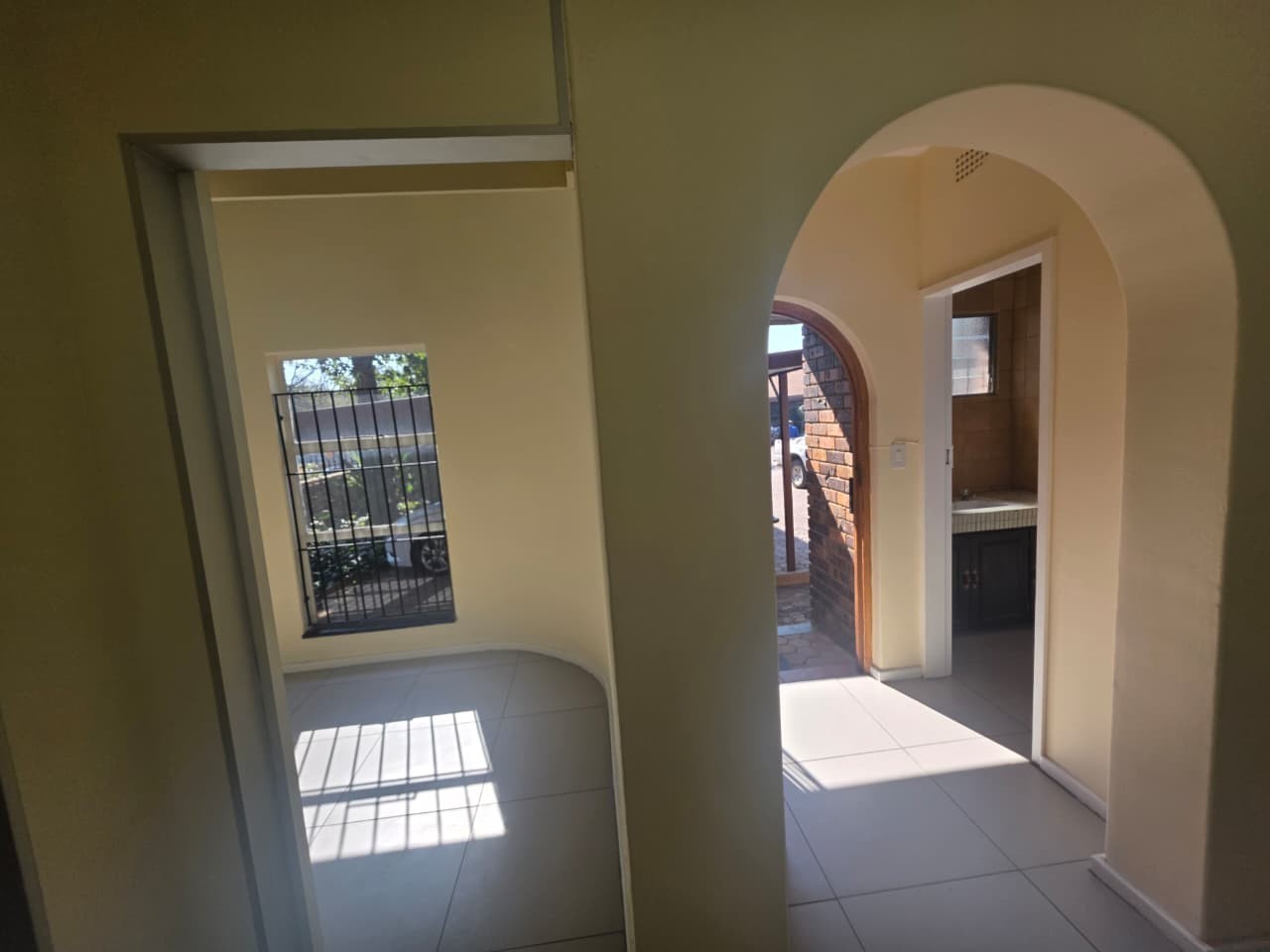 Commercial Property for rent in Randpark Ridge, Randburg, 173 m²