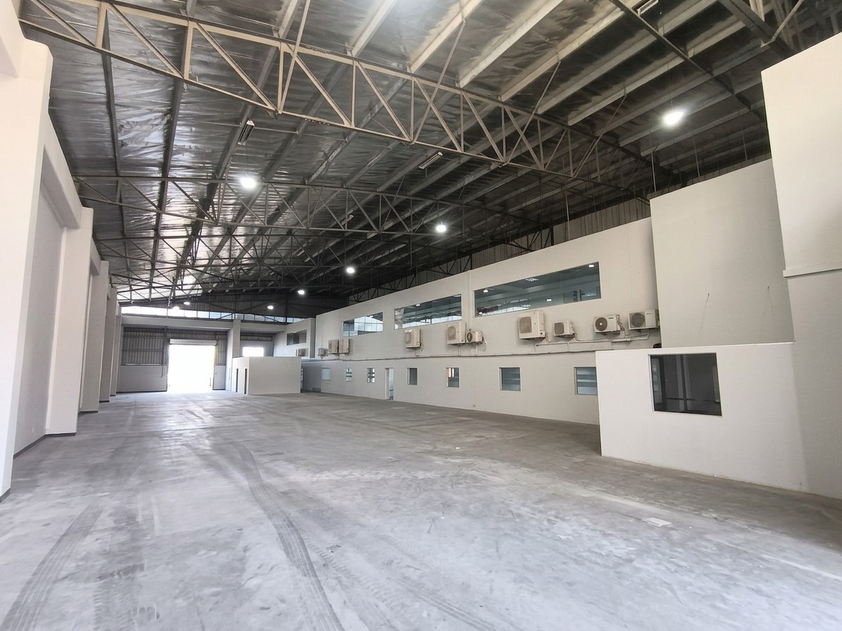 1,671m² A-Grade Warehouse To Let in Grid Heights - Riverhorse Valley