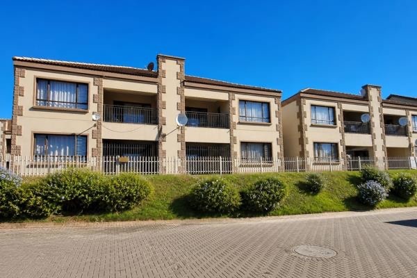 Apartment For Sale in Stonehenge, Nelspruit