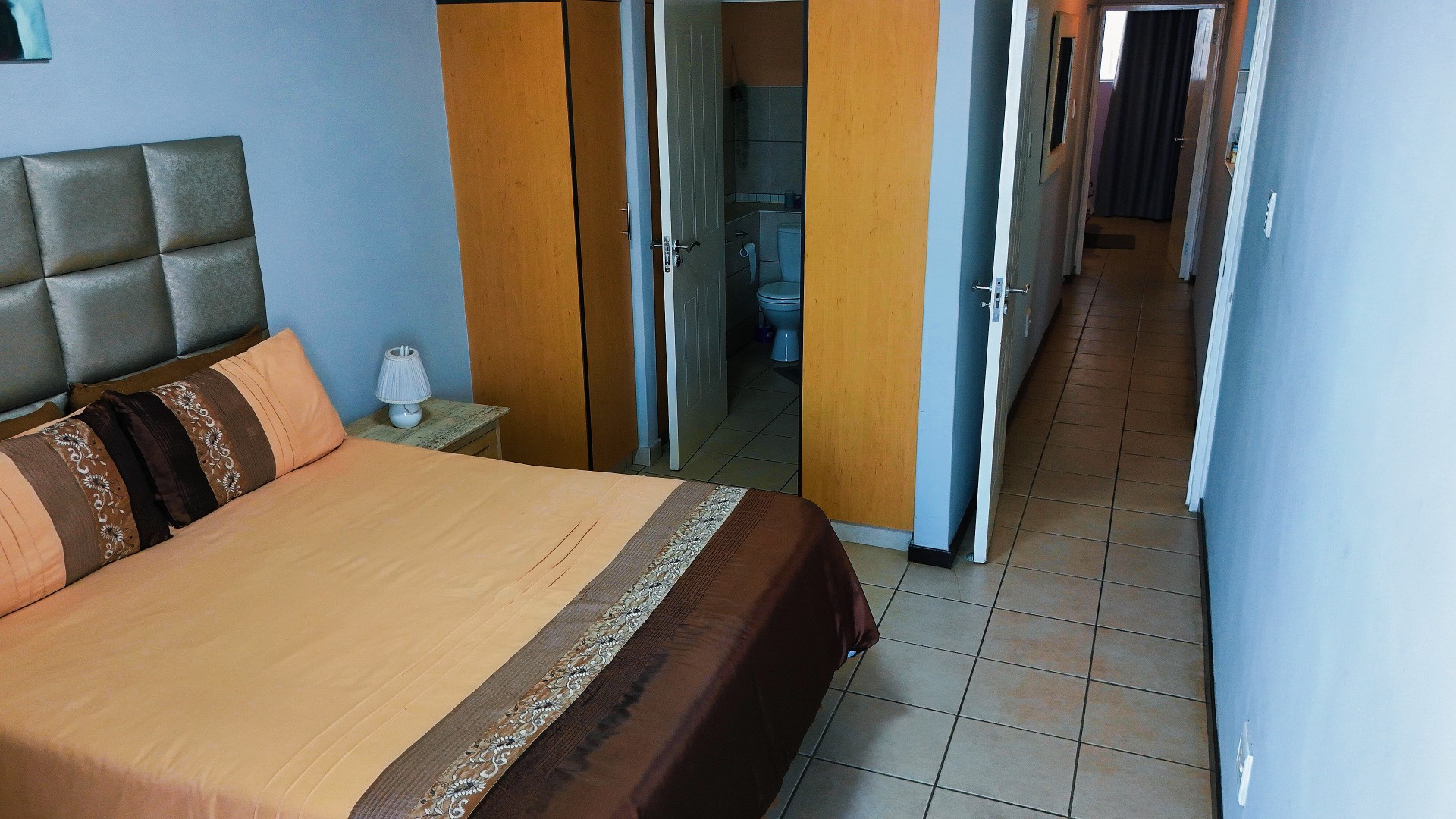 Apartment for sale in Amanzimtoti, KwaZulu Natal, 602 L'Escalier Cabanas (6th floor), L'Escalier Cabanas, 7 Beach Road, Amanzimtoti, KwaZulu Natal, 84 m²