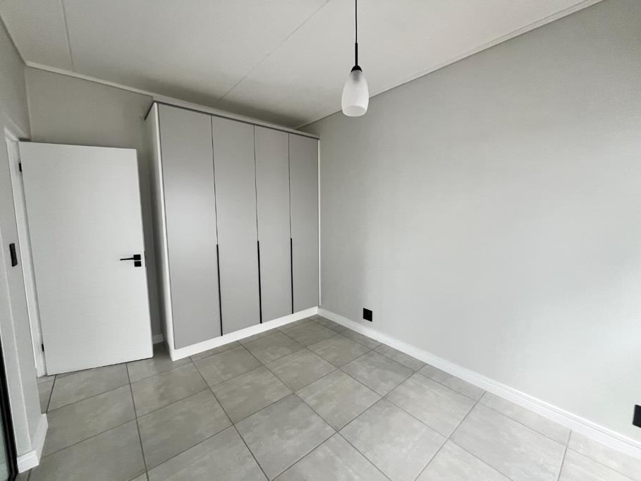 Apartment To Rent in Waterfall, Midrand