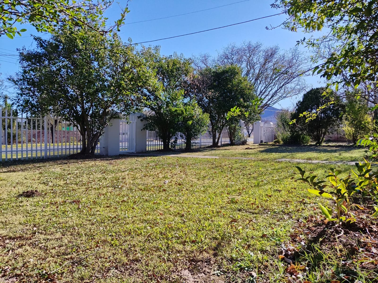 Spacious 4 Bedroom Family Home with Solar and Water Backup For Sale in Bergsig, Queenstown