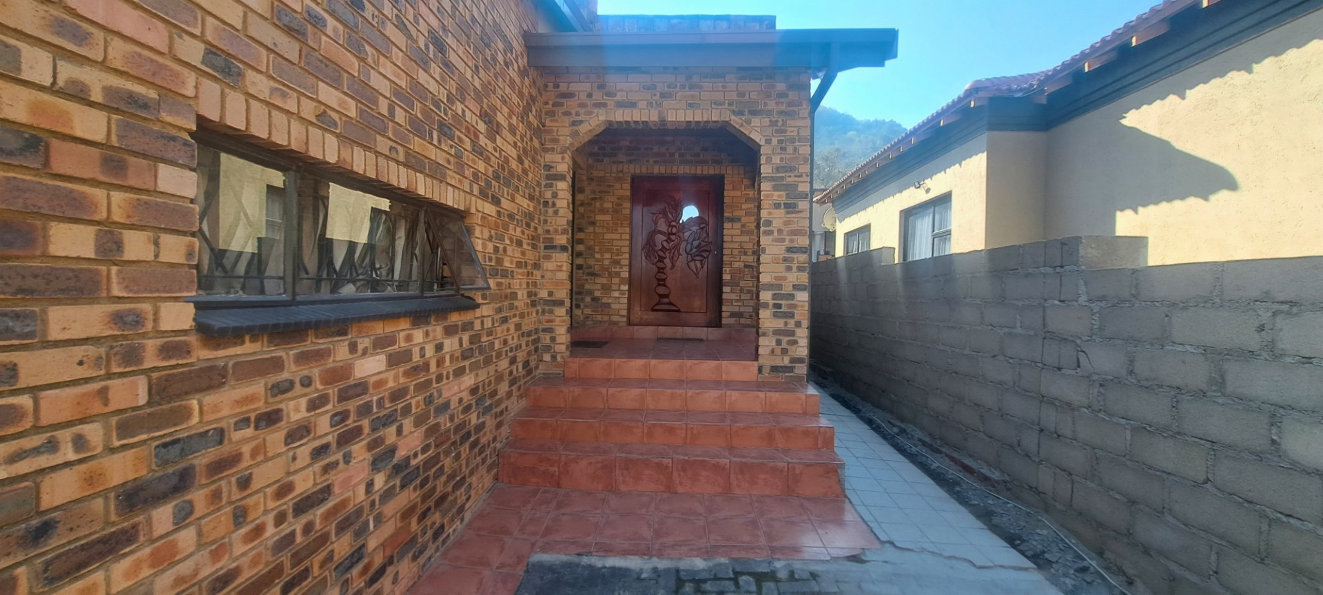 SPACIOUS 3-BEDROOM FAMILY HOME TO RENT IN KANYAMAZANE (LEKAZI), MBOMBELA, Lowveld
