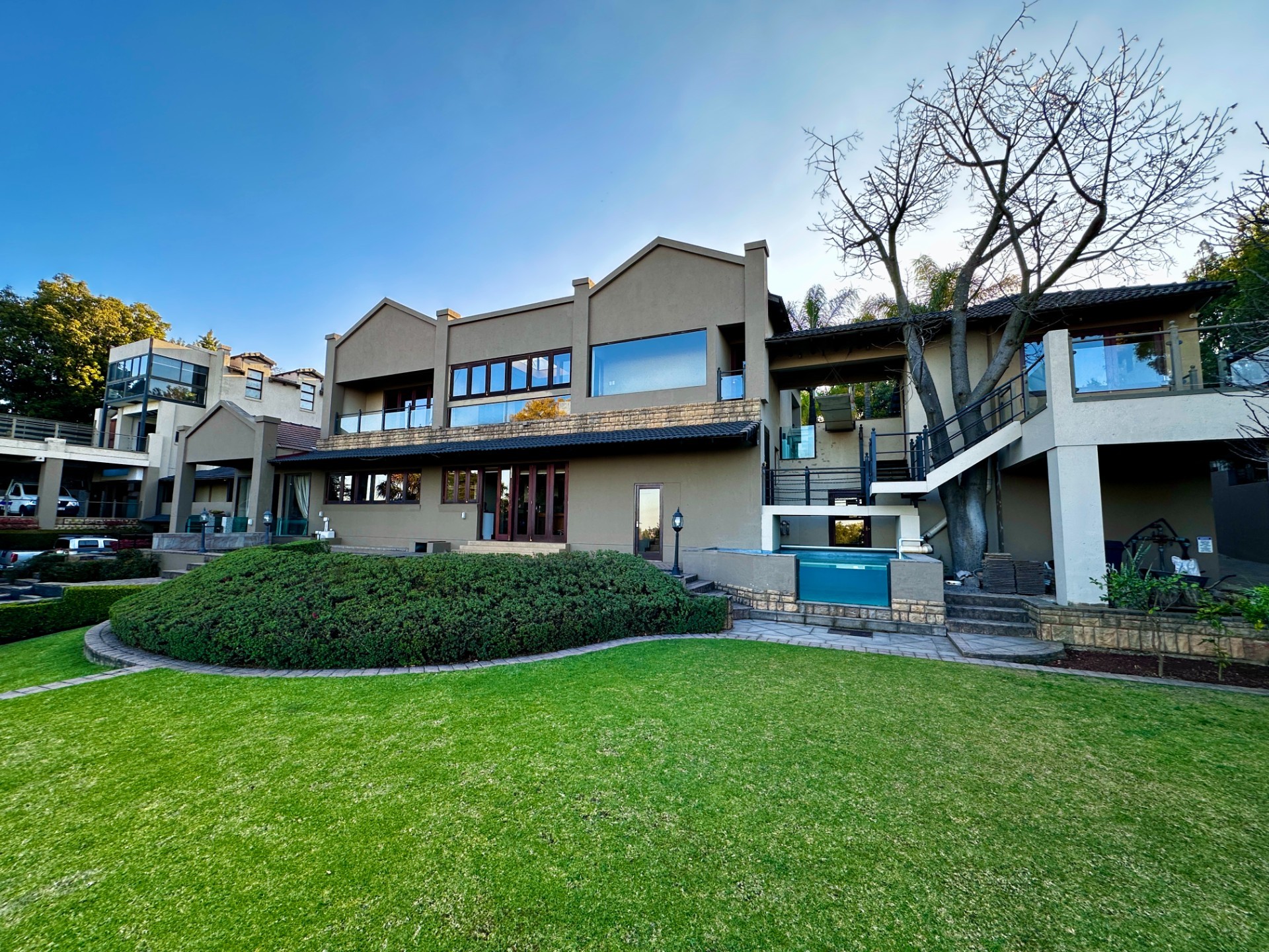 House For Sale in Waterkloof Ridge, Pretoria