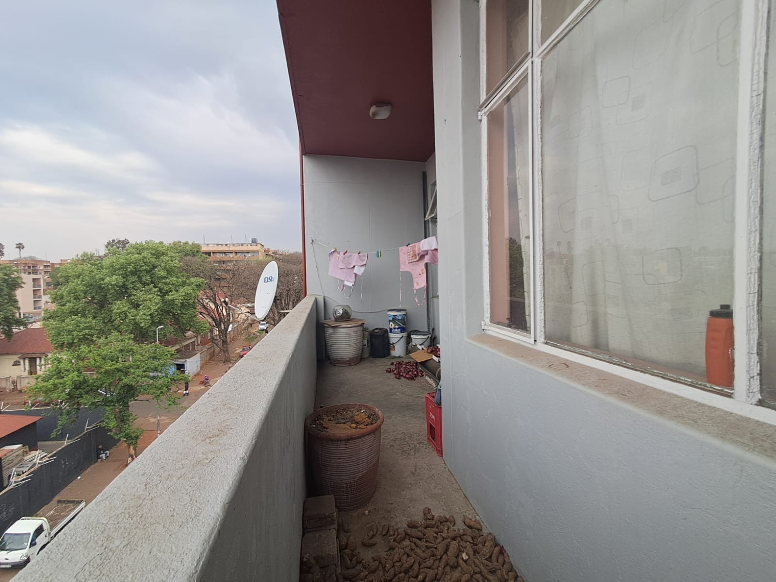 Apartment For Sale in Yeoville, Johannesburg