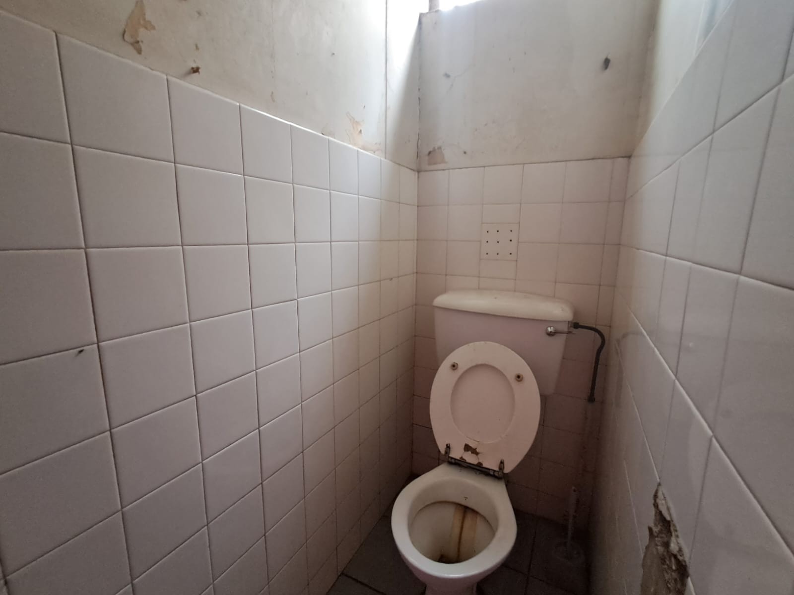 Apartment For Sale in Yeoville, Johannesburg
