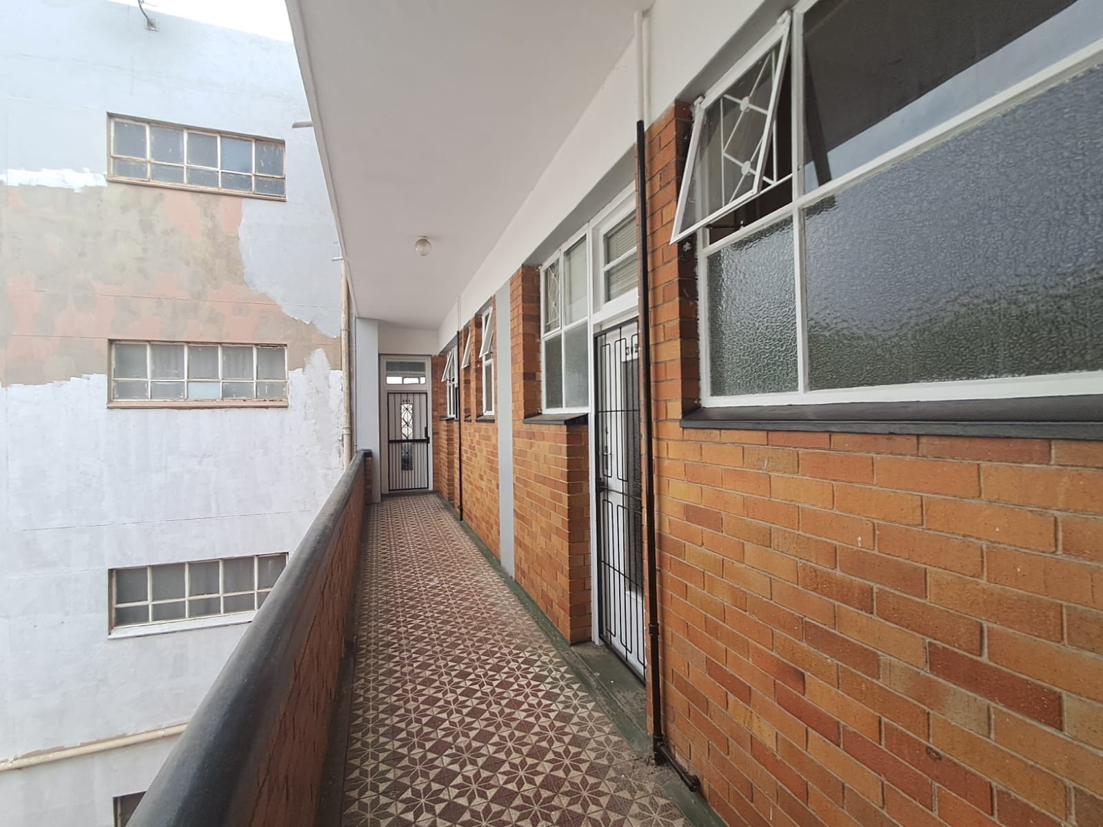 Apartment For Sale in Yeoville, Johannesburg