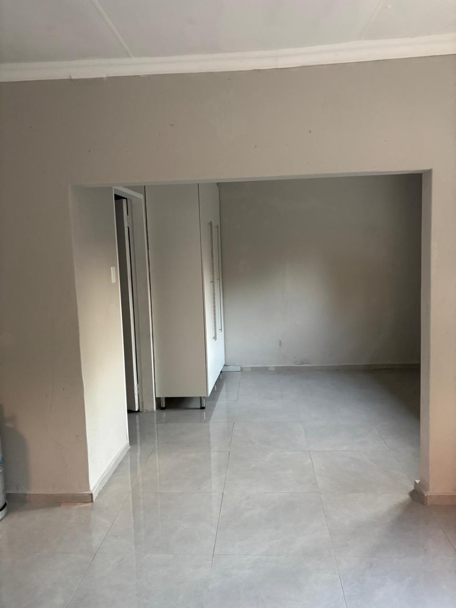 Cottage To Rent in Country View, Midrand