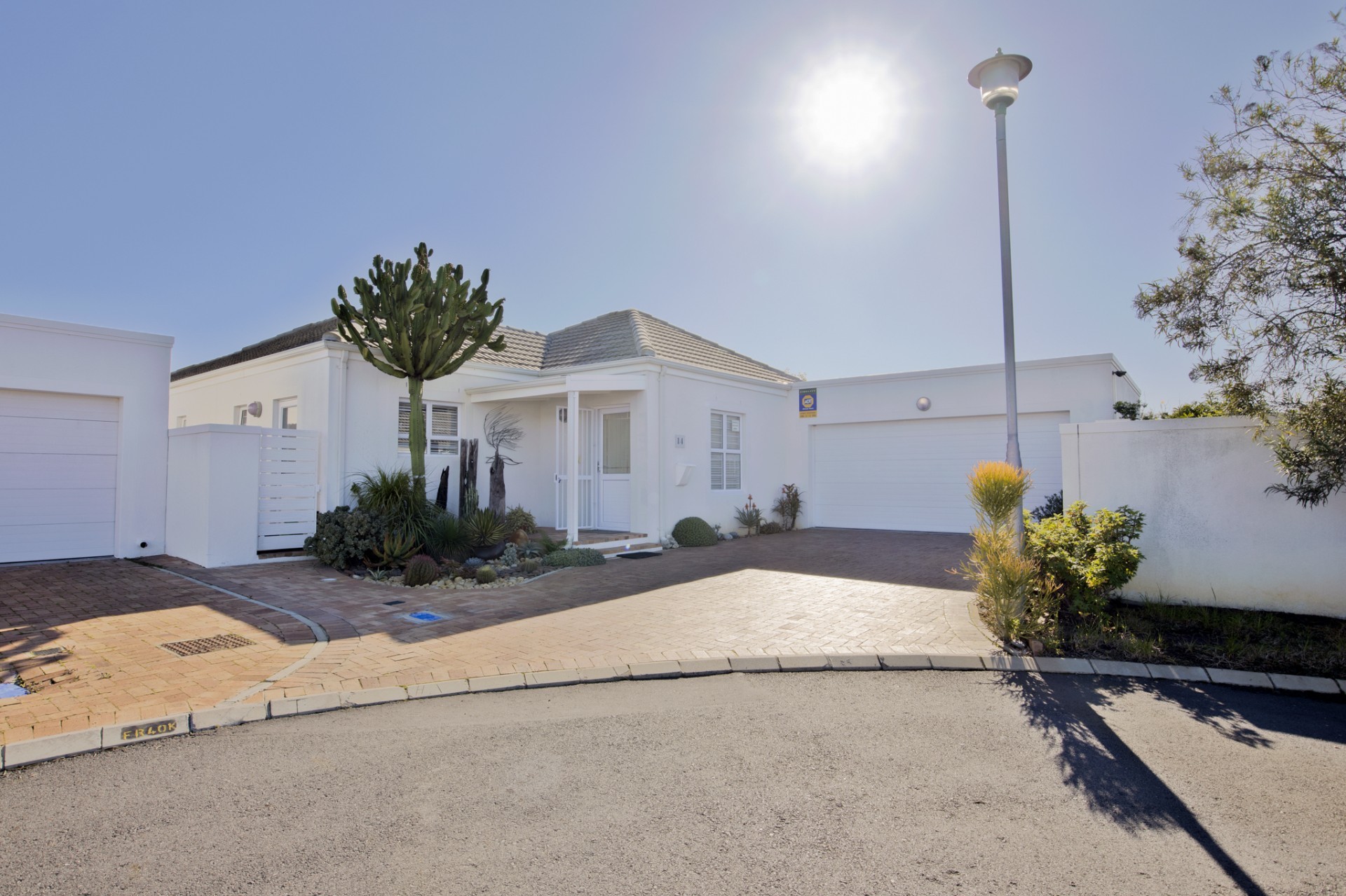 Modern 3 Bedroom Family Home in a Peaceful Cul-de-Sac