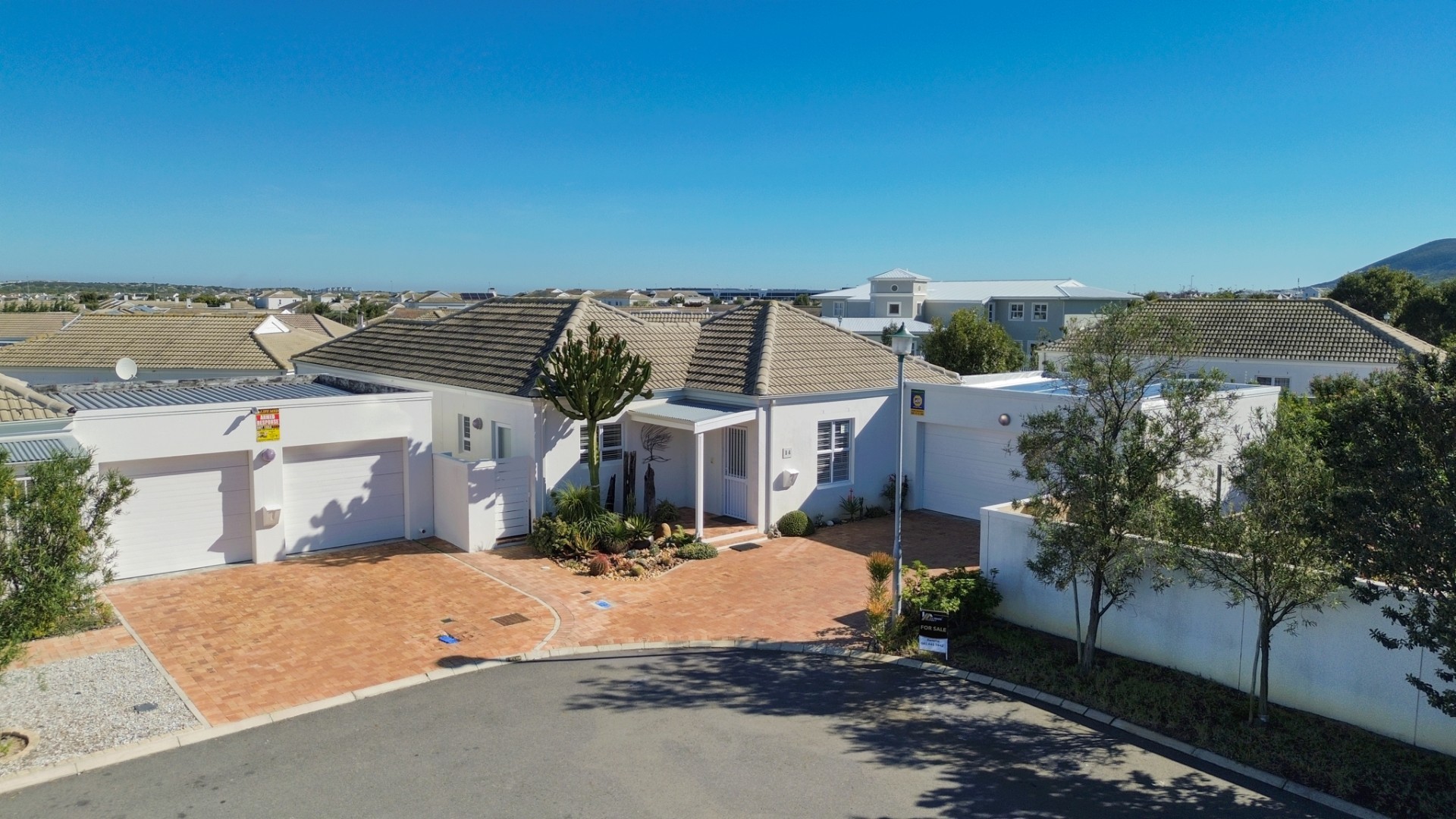 Modern 3 Bedroom Family Home in a Peaceful Cul-de-Sac