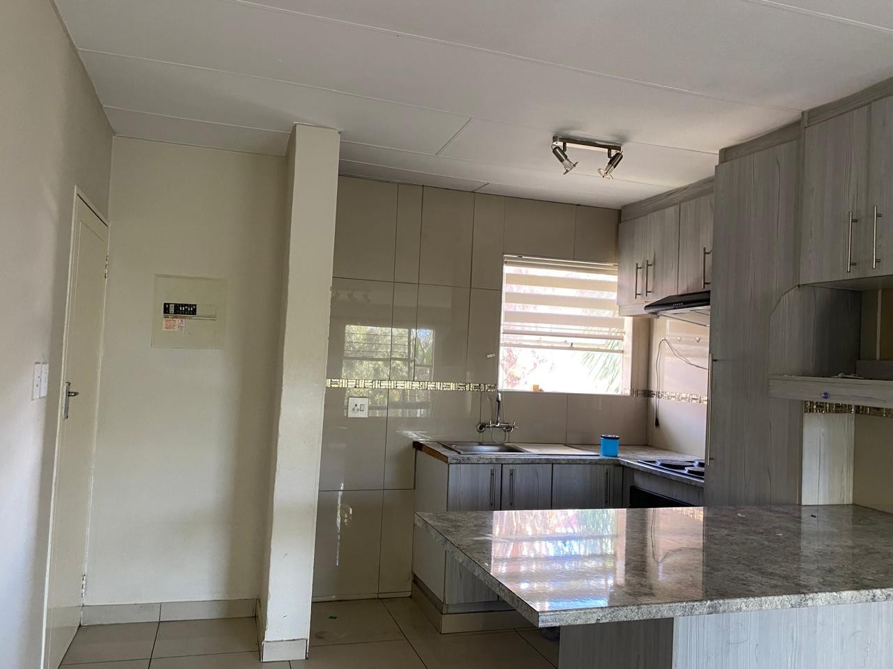 Apartment To Rent in Vorna Valley, Midrand