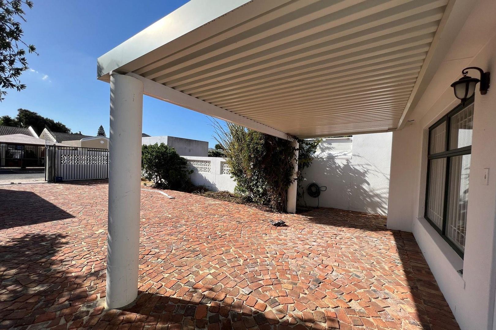 House To Rent in Flamingo Vlei, Blouberg