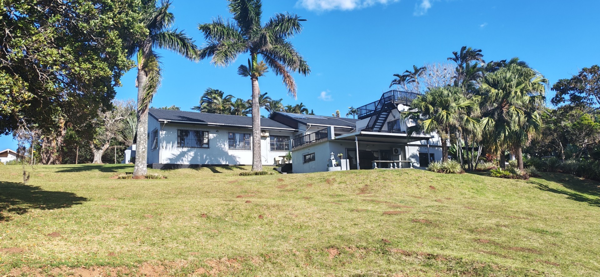 Sprawling 2.4-Hectare Coastal Estate with Income generating potential in Ramsgate, Margate, KZN