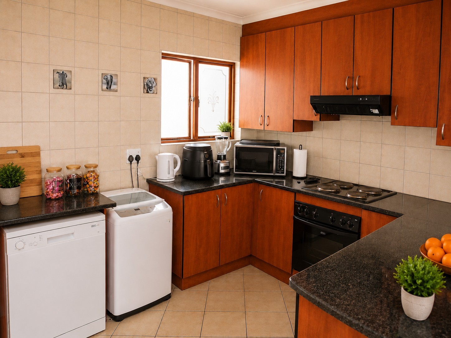 Beautiful Pet-Friendly Family Home with Private Garden in Early Dawn, Noordheuwel