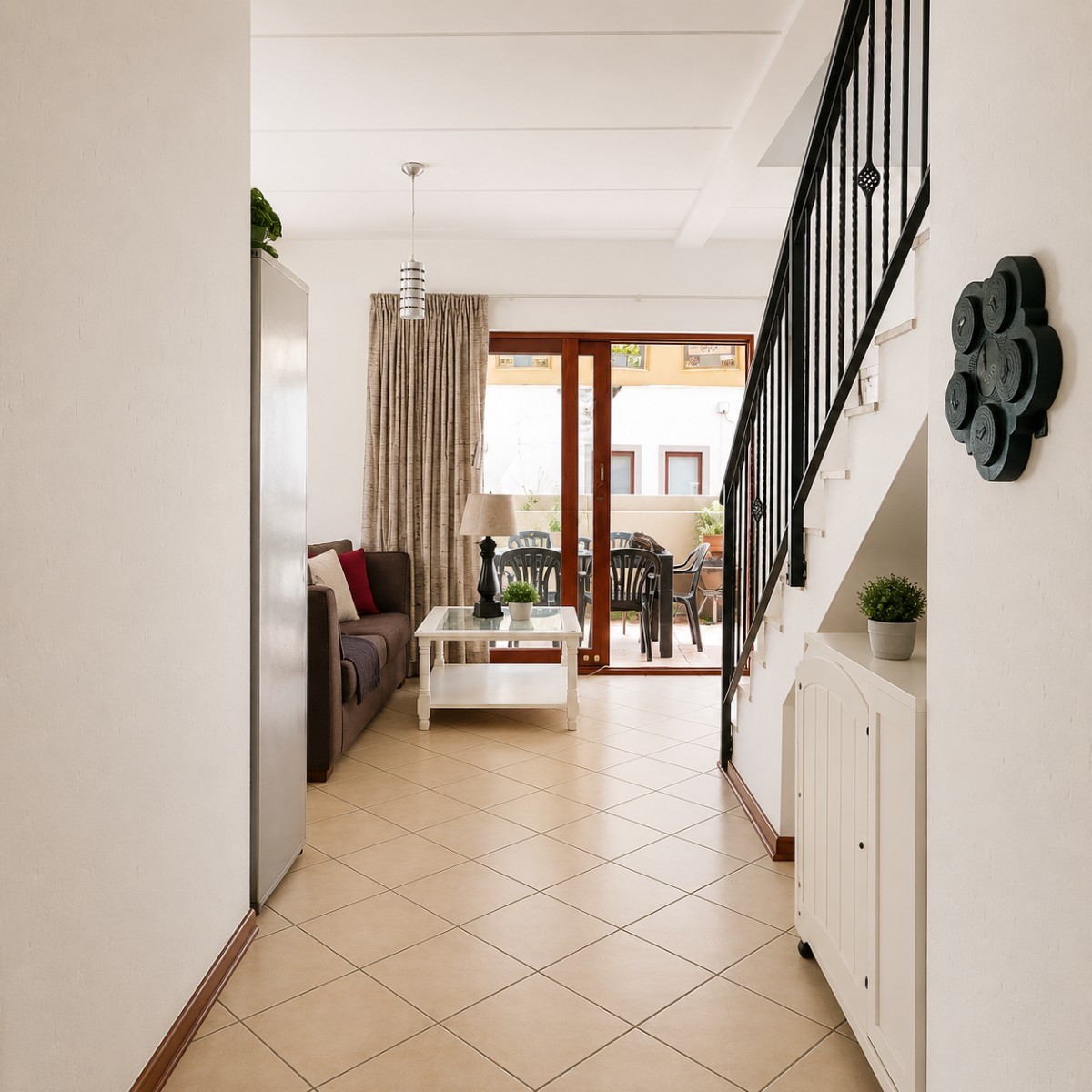 Beautiful Pet-Friendly Family Home with Private Garden in Early Dawn, Noordheuwel