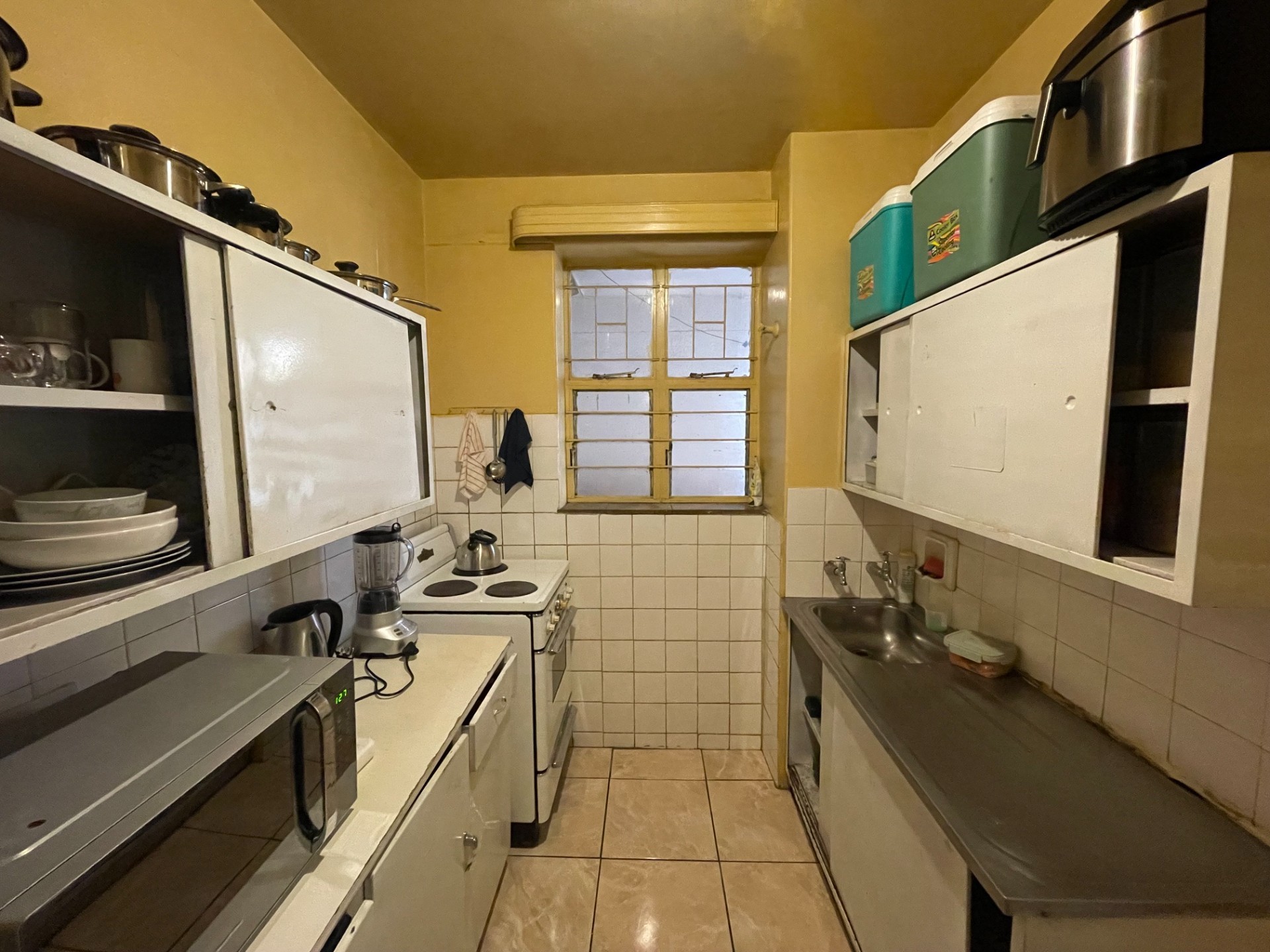 Immaculate Apartment For Sale in Arcadia, Pretoria