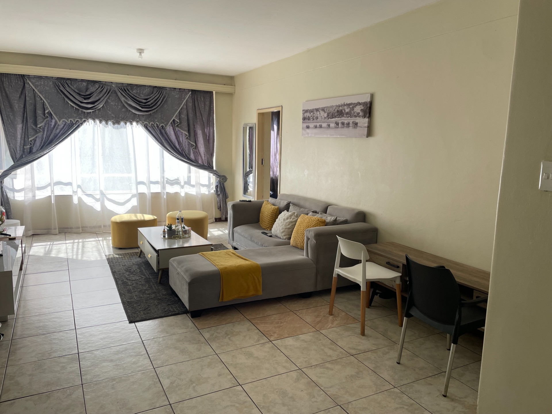 Immaculate Apartment For Sale in Arcadia, Pretoria