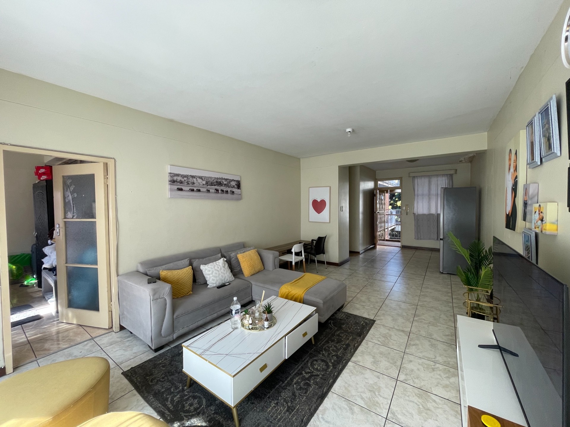 Immaculate Apartment For Sale in Arcadia, Pretoria
