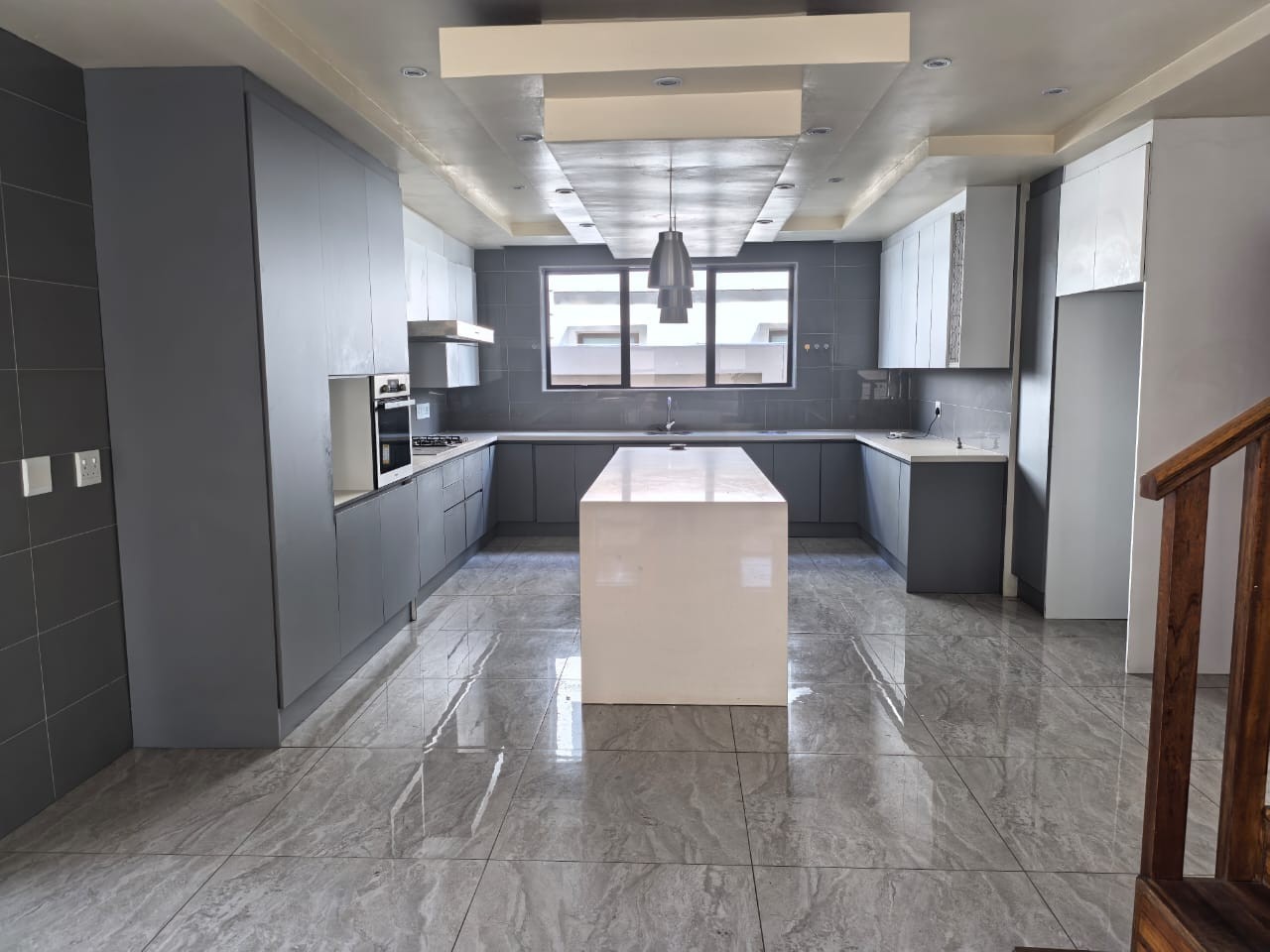 Morden Cluster For Sale in Bedfordview