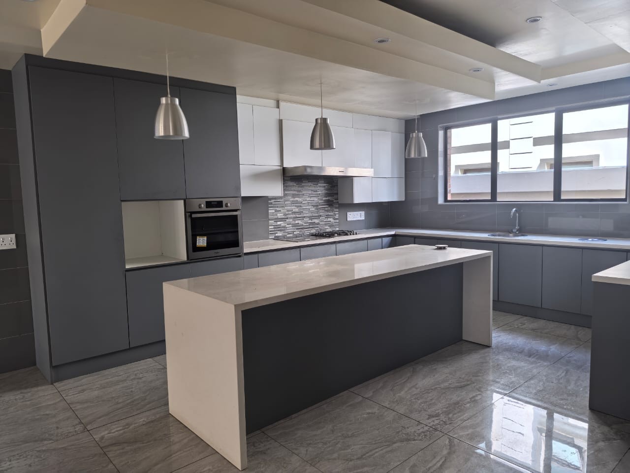 Morden Cluster For Sale in Bedfordview