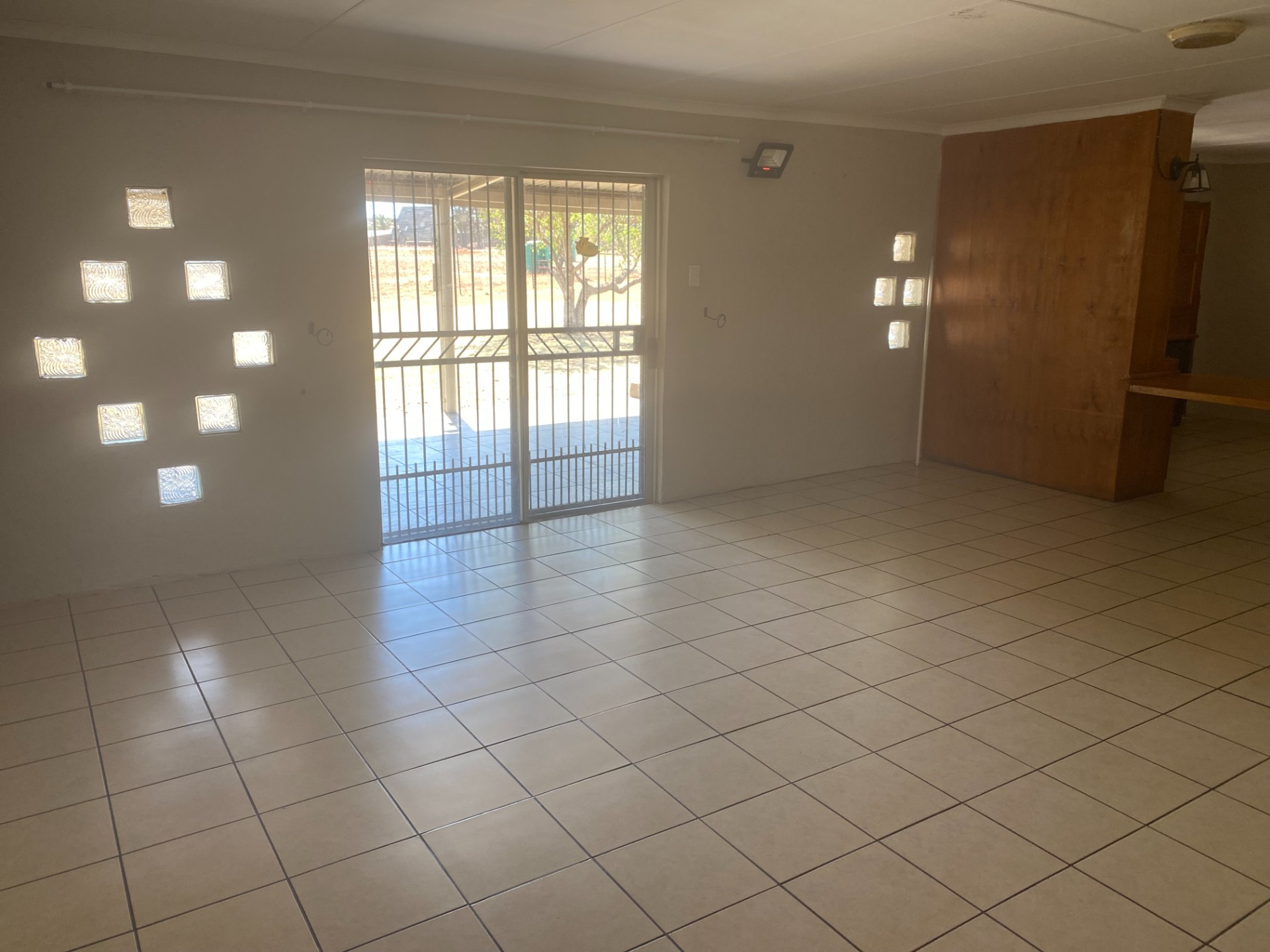 4 Bedrooms / 2 Bathrooms House to Rent in Wacht N Bietjies Kop - R104 Balmoral Road