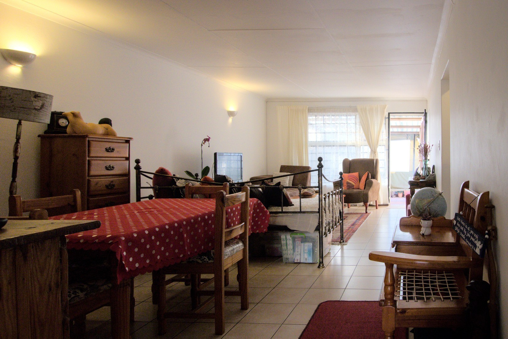 Perfectly priced! Pet-friendly two-bed townhouse - with no stairs!