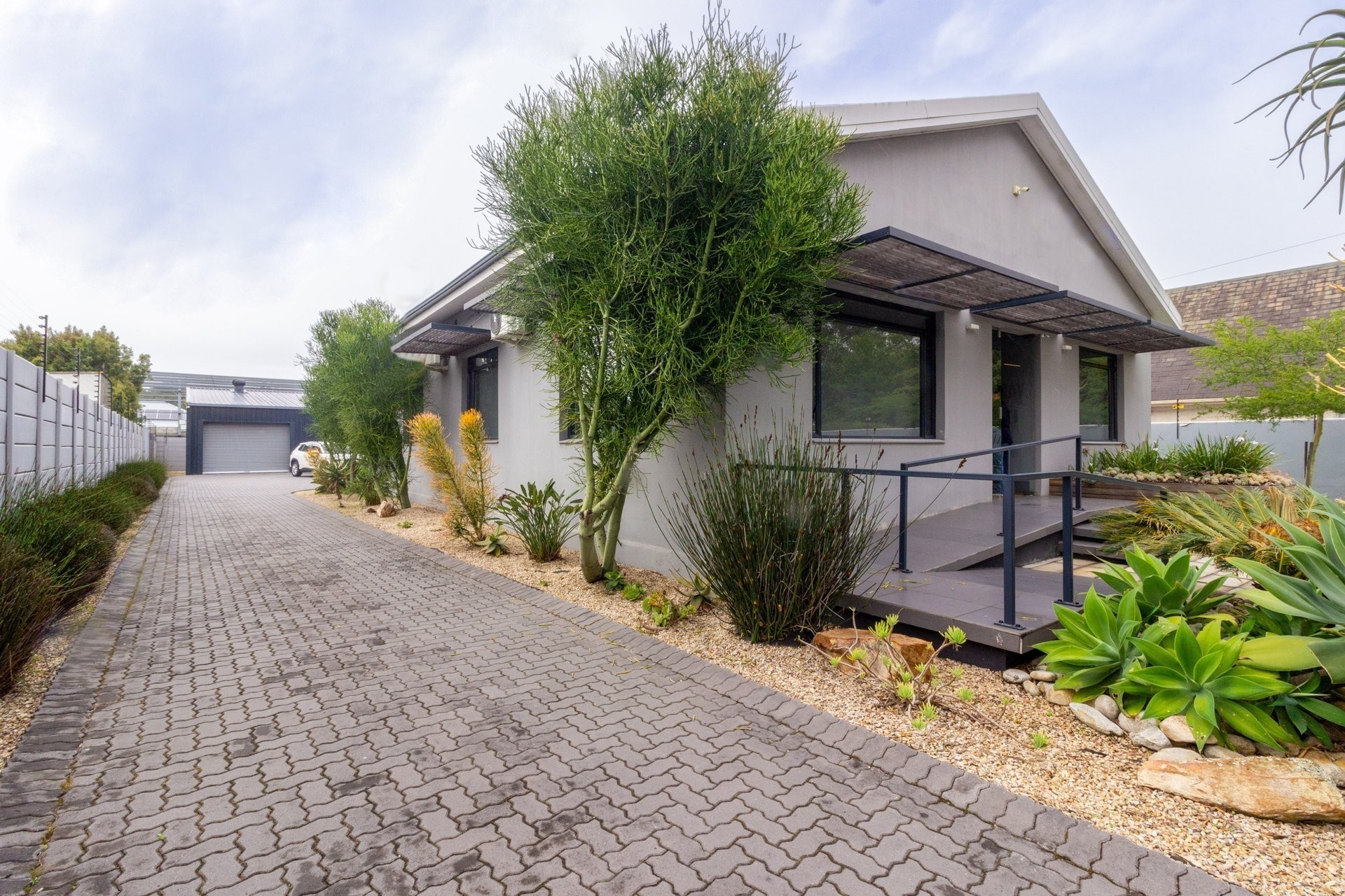 Fully Furnished Office to Let on Main Road, Walmer | 179 sqm