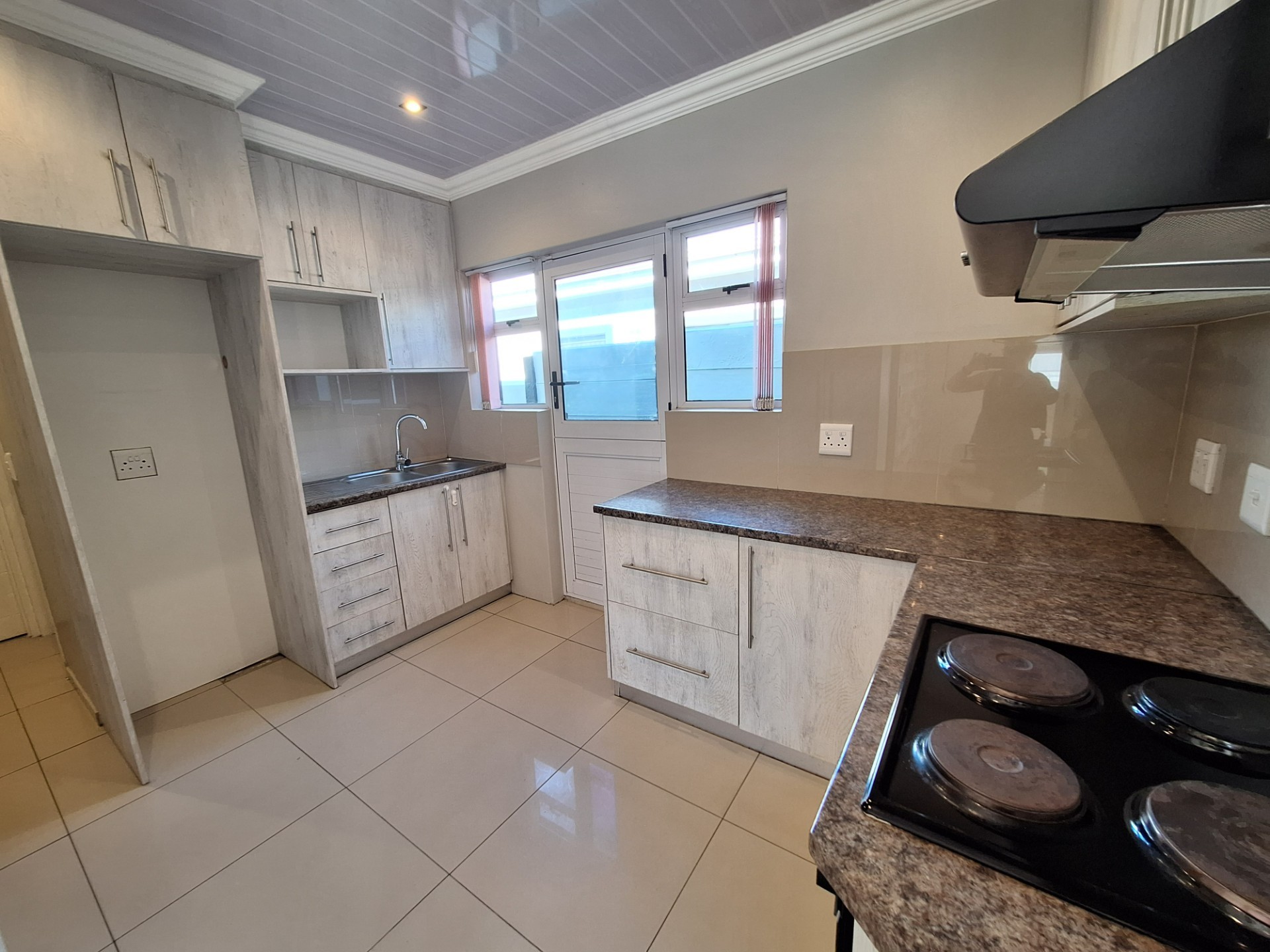 House for sale in Bot River, 32 8th Avenue, Bot River, Western Cape, 130 m²
