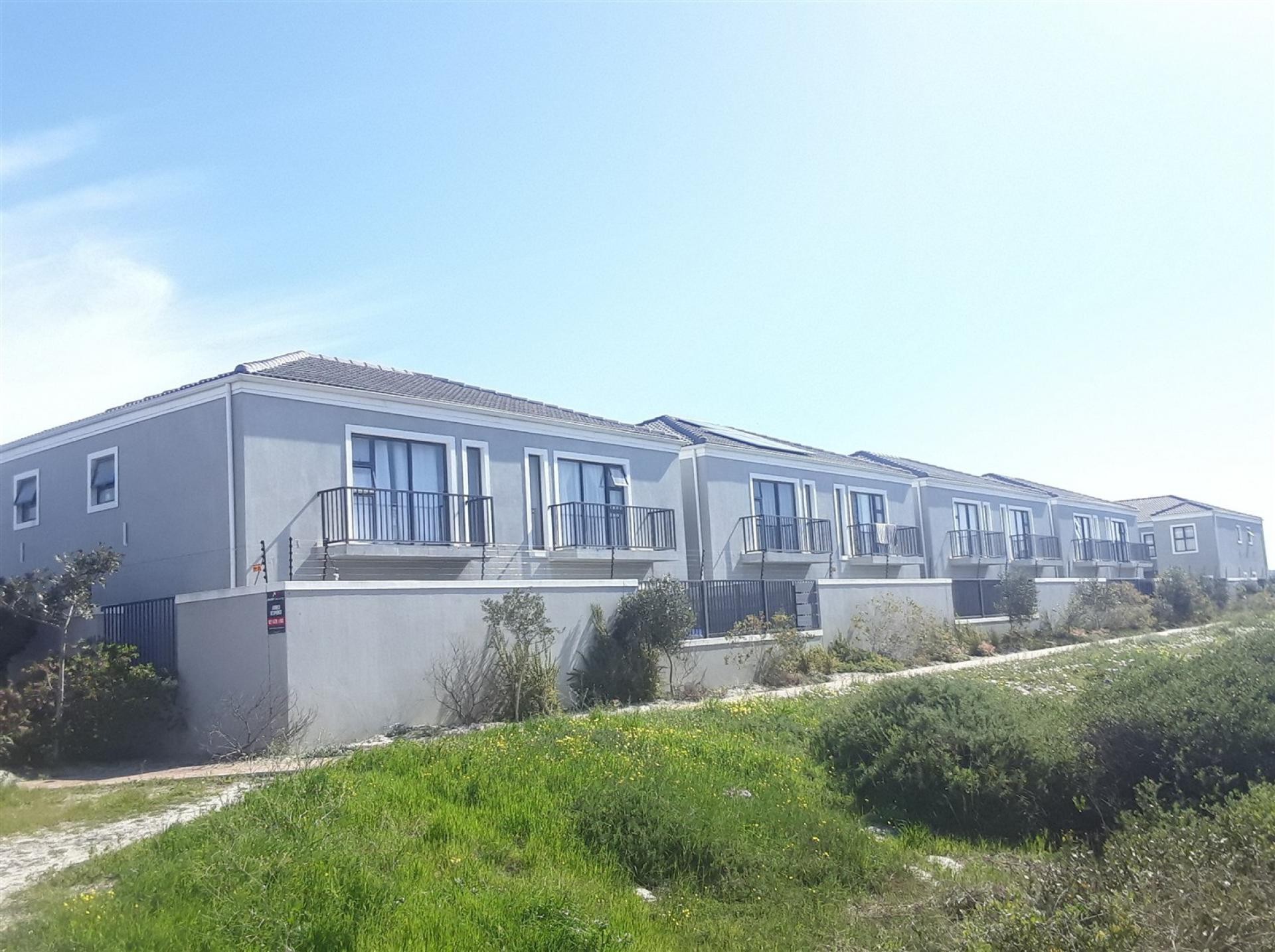 Prime Property 3-bedroom, 2 bathrooms for Sale